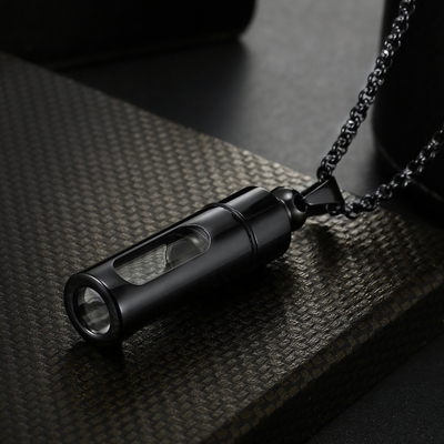 Perfume Bottle Stainless Steel Aromatherapy Diffuser Necklace for Fashion Enthusiasts