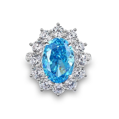Light Luxury Platinum Ring for Women High Carbon Diamond 8 Carat Blood Pigeon Egg Gem