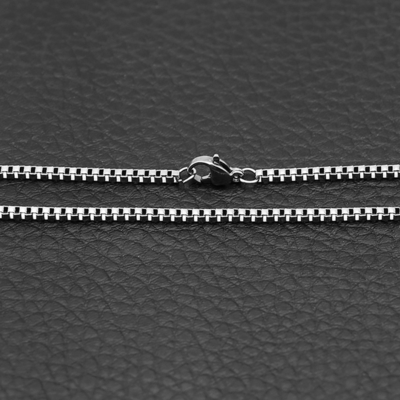 Europe and US Cross-Border Necklace Titanium Steel Square Box Pendant Collarbone Chain