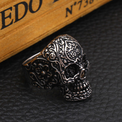 European and American Stainless Steel Skull Ring for Men's Engagement Bands or Rings